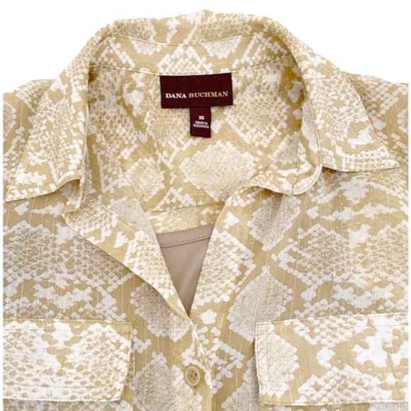Dana Buchman Taupe,Beige & White Sparkly Snake Print Blouse & Attached Cami, XS - Picture 3 of 12